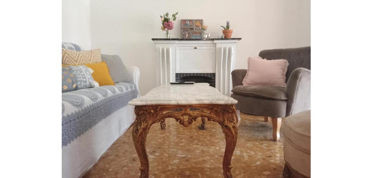 City Center Homestay Valence Extérieur photo