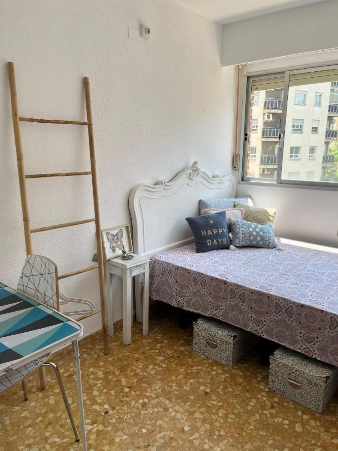 City Center Homestay Valence Extérieur photo